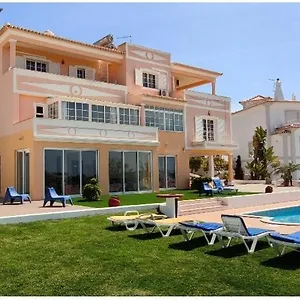 villa-ramos.hotelaalgarve.com/